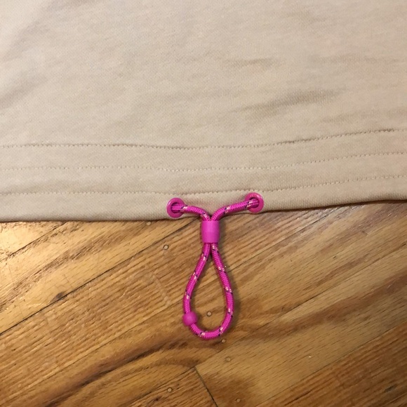 Nike NWT Sz S Crop Sweatshirt Short Sleeve - Picture 9 of 10